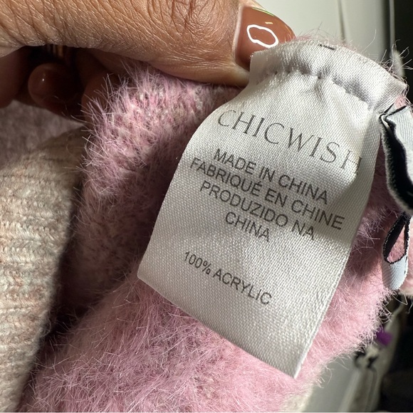 Pink Heart Pattern Sweater - Picture 3 of 5